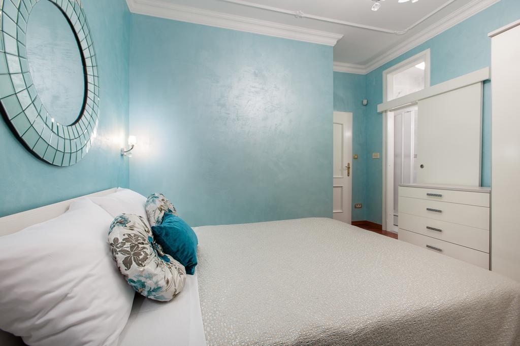 Villa Sea Breeze سبليت الغرفة الصورة