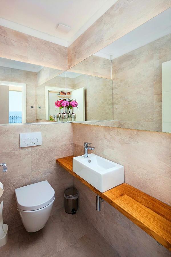 Villa Sea Breeze سبليت المظهر الخارجي الصورة