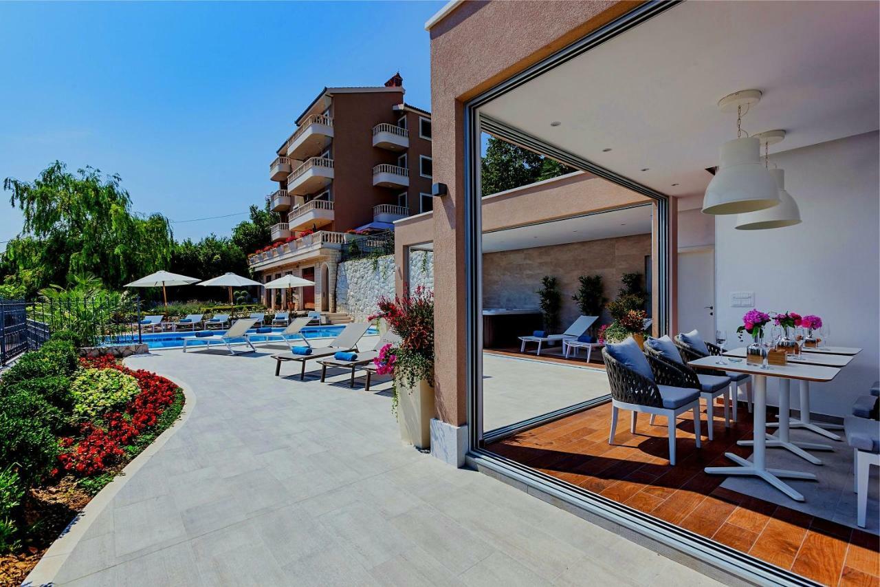 Villa Sea Breeze سبليت المظهر الخارجي الصورة