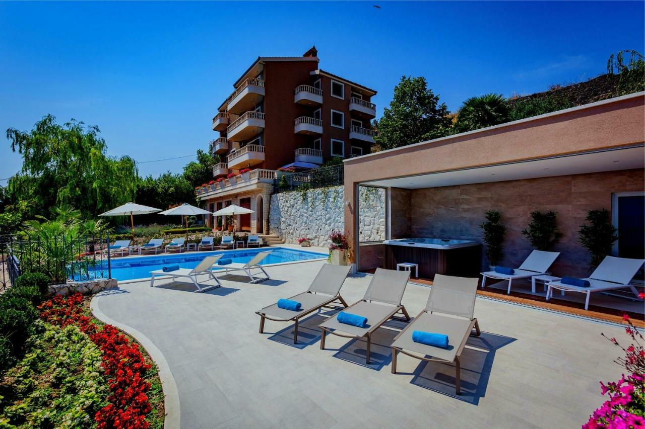 Villa Sea Breeze سبليت المظهر الخارجي الصورة