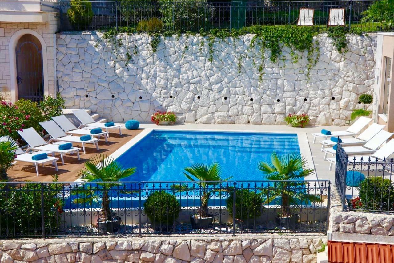 Villa Sea Breeze سبليت المظهر الخارجي الصورة