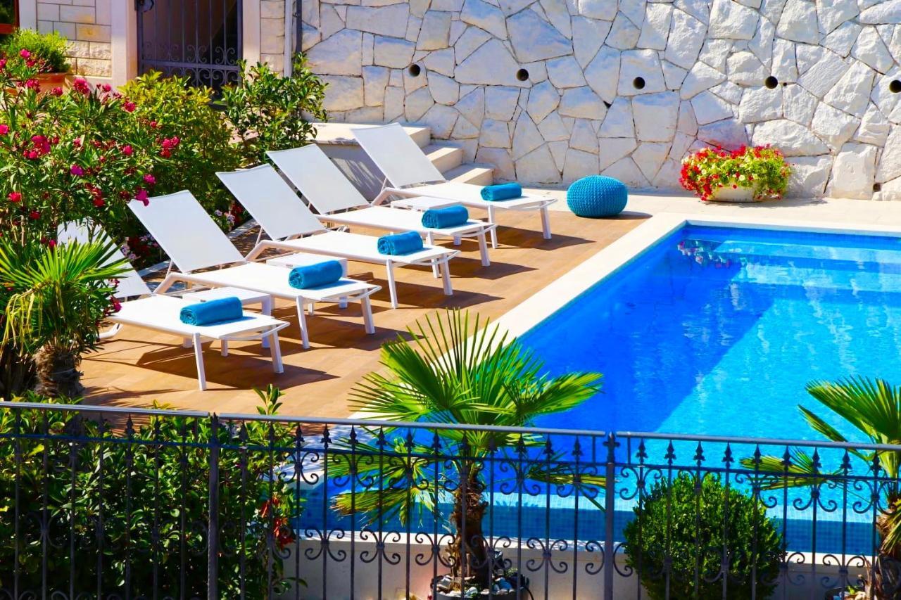 Villa Sea Breeze سبليت المظهر الخارجي الصورة